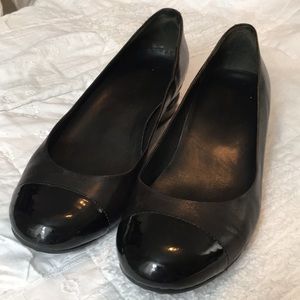 Cole Haan Nike Air Bria Black Cap Toe Wedge 8.5M